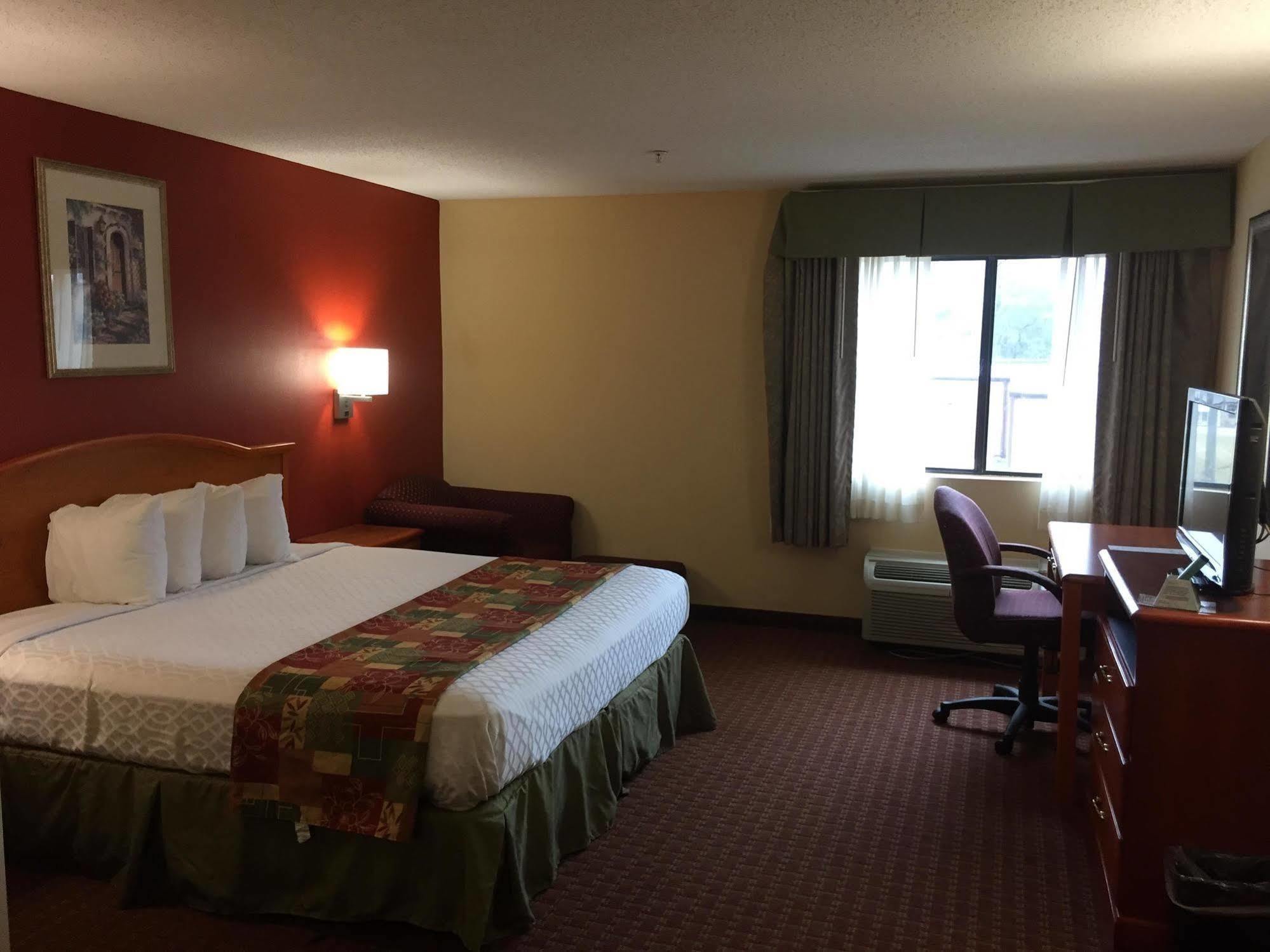 Millennium Inn Ellisville Экстерьер фото